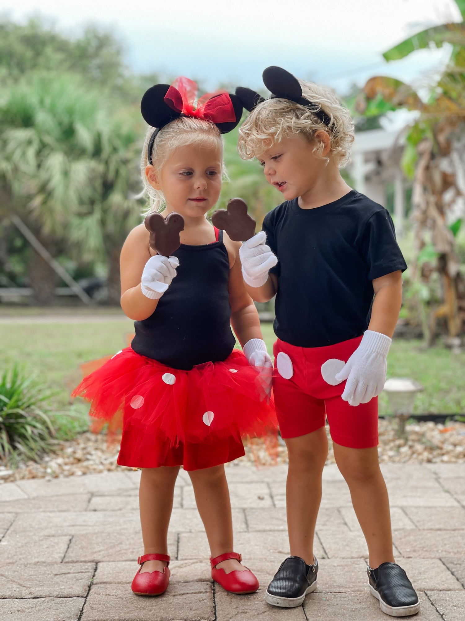 DIY Mickey & Minnie Mouse Costume