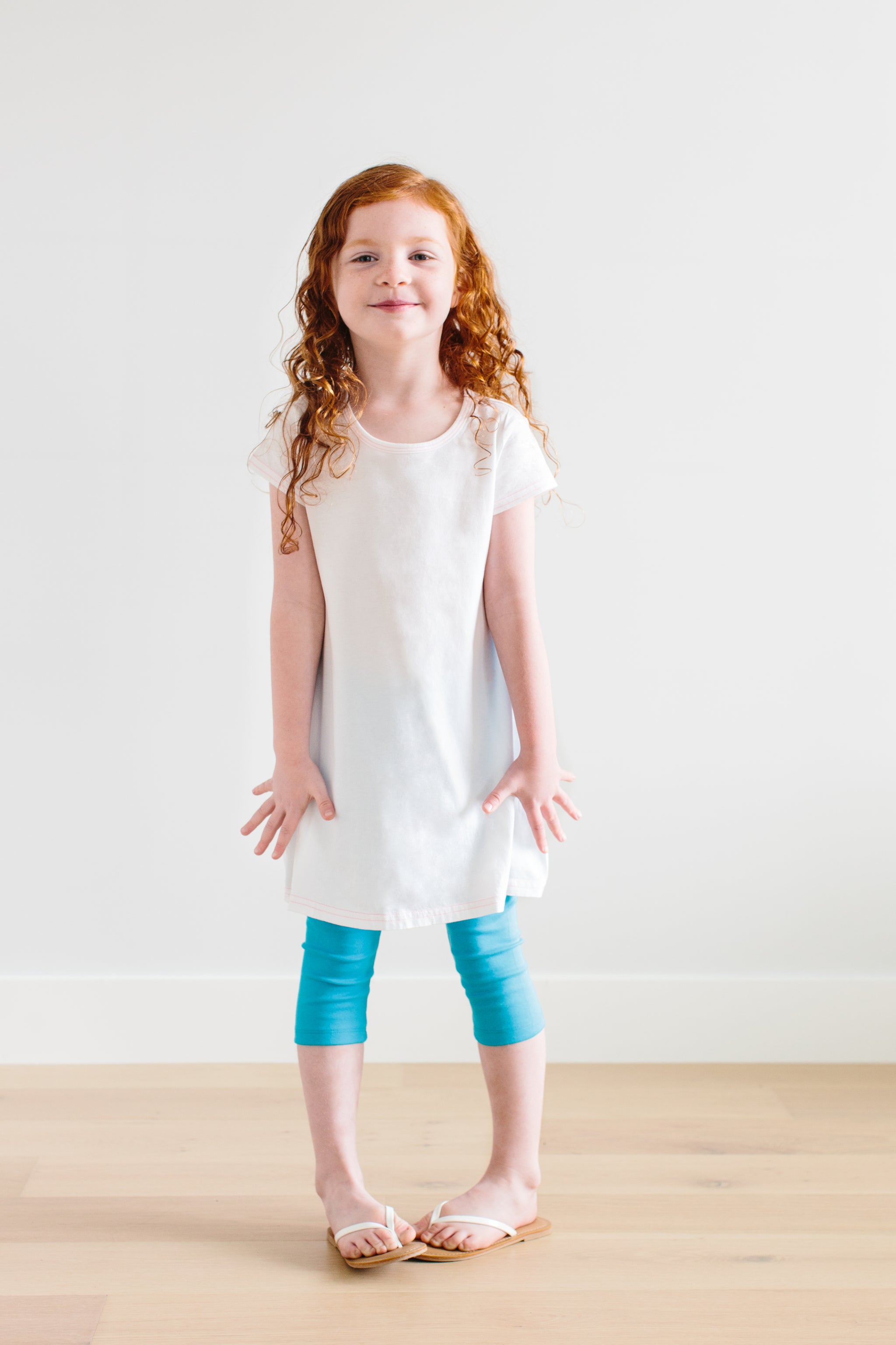 Grand-Kids Solid Stretchy Capri Leggings - Medium Royal Blue (LG103813RBLU)