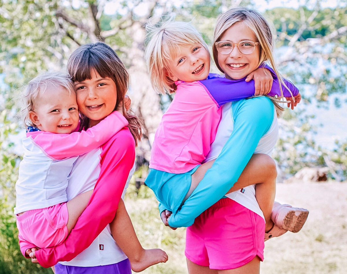 Girls UPF 50+ Color Block Long Sleeve Rashguard | White with Navy